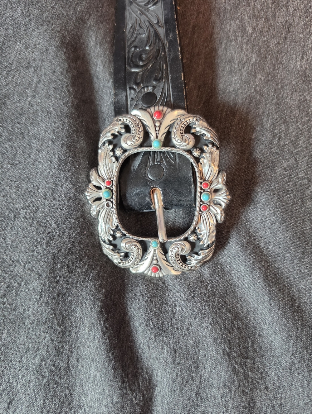 Cowgirl Black Belt With Silver Filigree Buckle And Tooled Leather - Picture 3 of 6